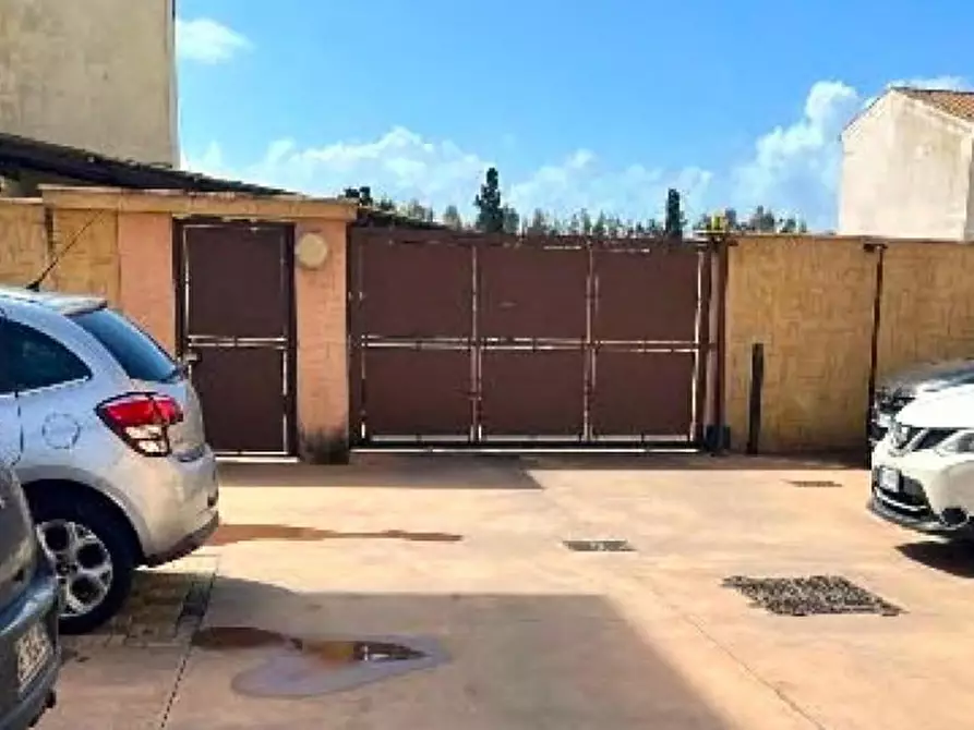 Immagine 3 di Posto auto in vendita  in Via Eugenio Sanna, 1, 09170 Donigala Fenughedu OR, Italia a Oristano