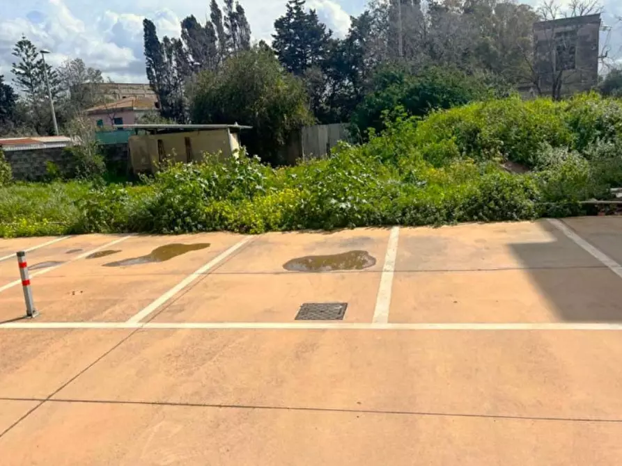 Immagine 1 di Posto auto in vendita  in Via Eugenio Sanna, 1, 09170 Donigala Fenughedu OR, Italia a Oristano