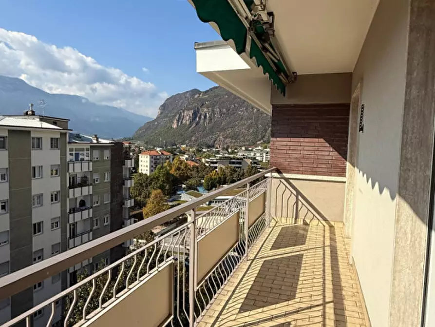 Immagine 1 di Appartamento in vendita  in Via Roen - Roenstraße a Bolzano