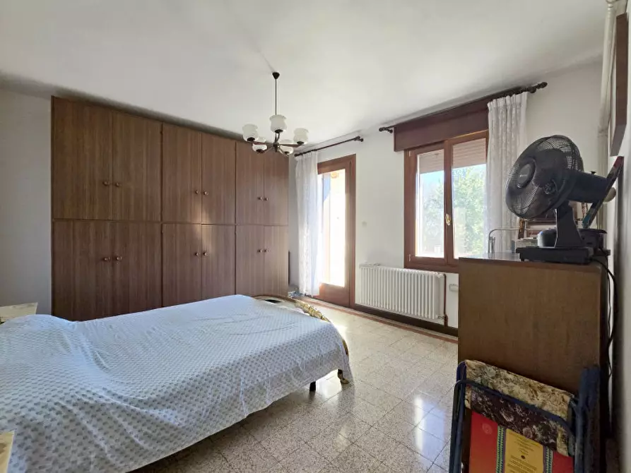 Immagine 13 di Appartamento in vendita  a Treviso