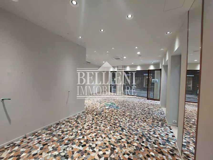 Immagine 4 di Negozio in affitto  in Contra' Santa Barbara a Vicenza