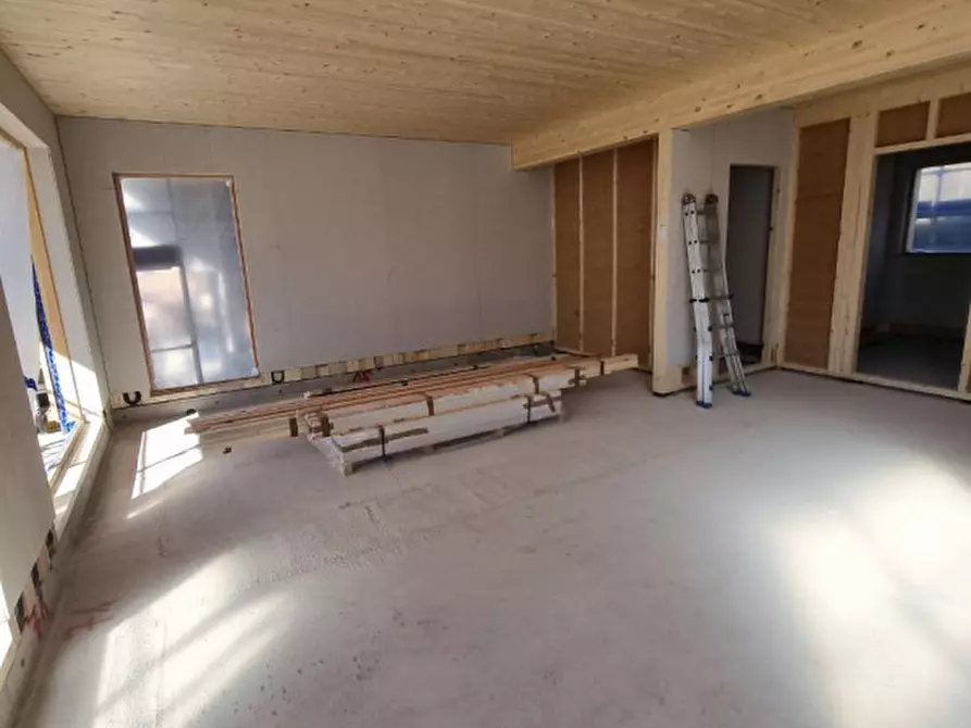 Immagine 13 di Casa indipendente in vendita  in Viale Stazione a Borgo D'anaunia