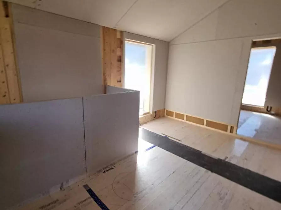 Immagine 17 di Casa indipendente in vendita  in Viale Stazione a Borgo D'anaunia