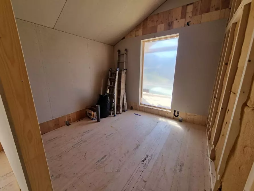 Immagine 20 di Casa indipendente in vendita  in Viale Stazione a Borgo D'anaunia