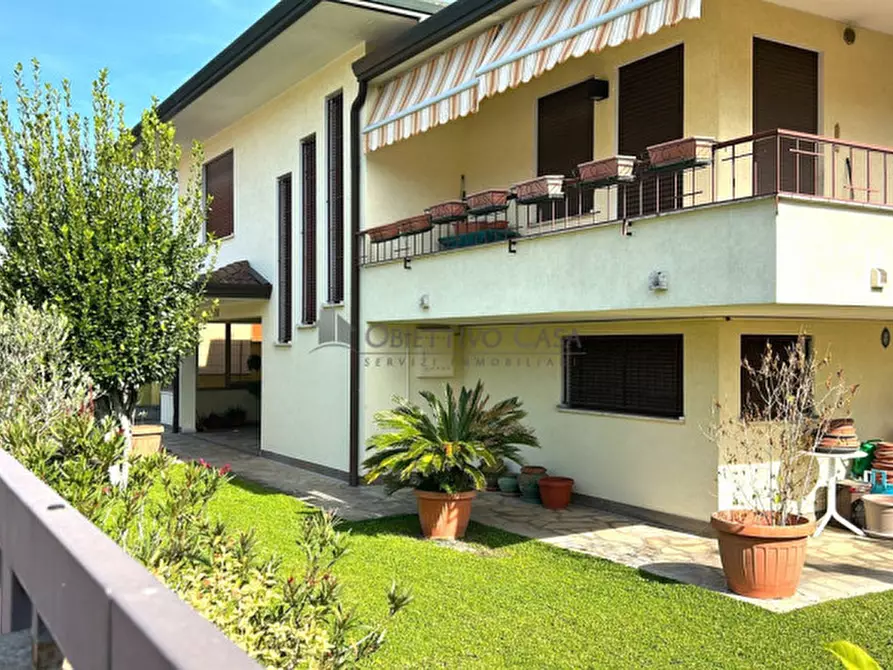 Immagine 2 di Casa indipendente in vendita  in Corso delle Terme a Montegrotto Terme