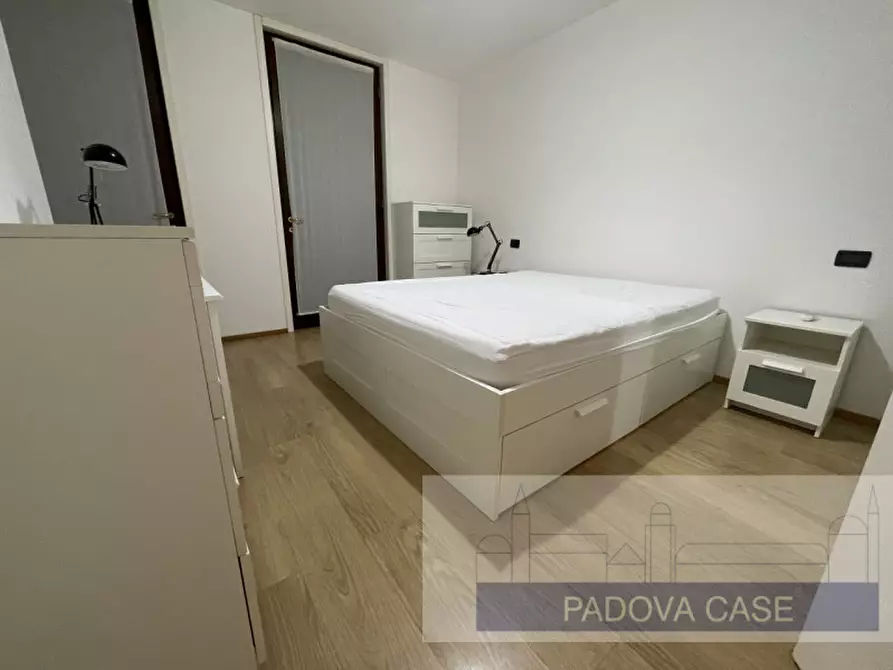 Immagine 6 di Appartamento in affitto  in via savonarola a Padova