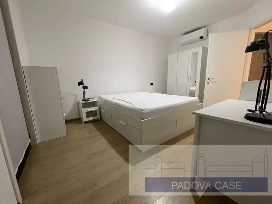Immagine 7 di Appartamento in affitto  in via savonarola a Padova