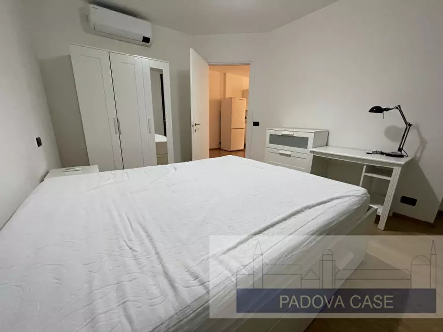 Immagine 9 di Appartamento in affitto  in via savonarola a Padova