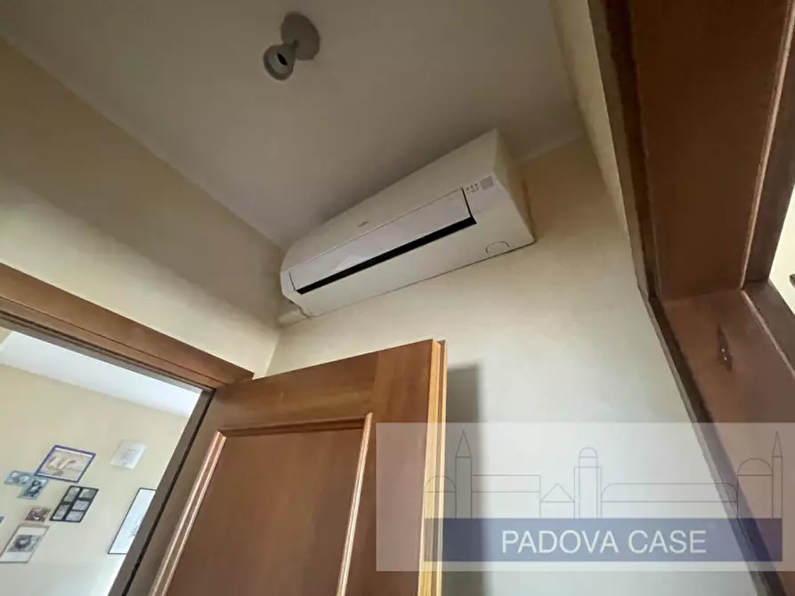 Immagine 13 di Attico in vendita  in via beltrame a Padova