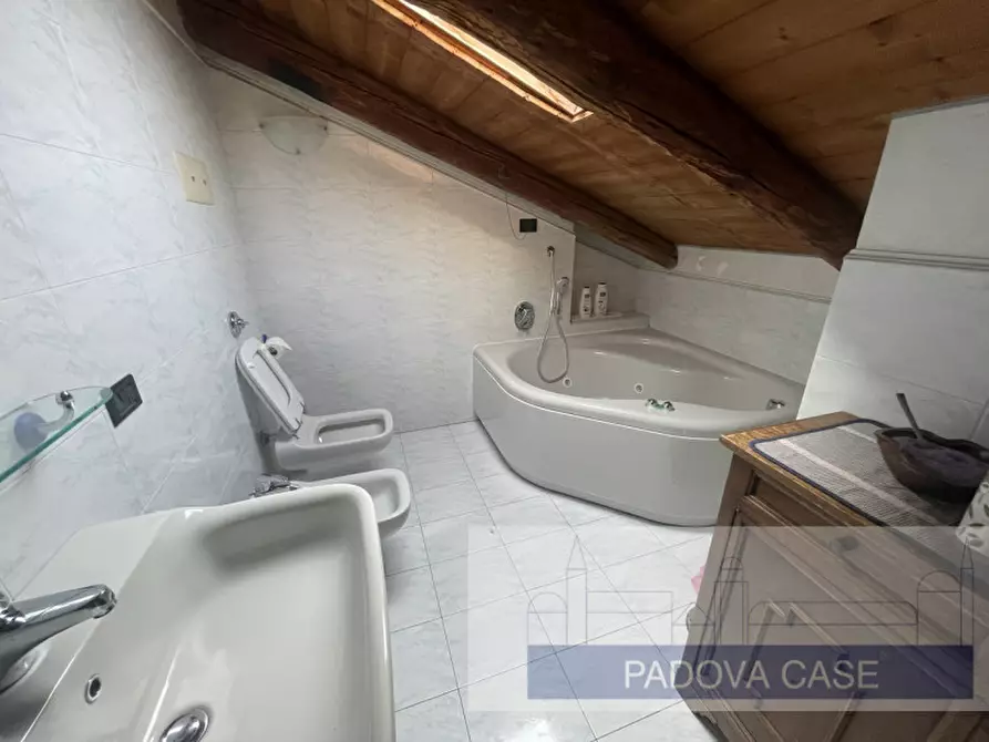 Immagine 21 di Attico in vendita  in via beltrame a Padova