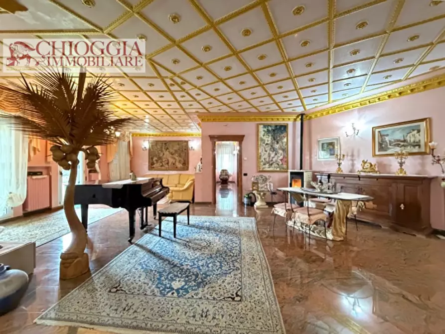 Immagine 5 di Appartamento in vendita  in Via Isola Saloni a Chioggia