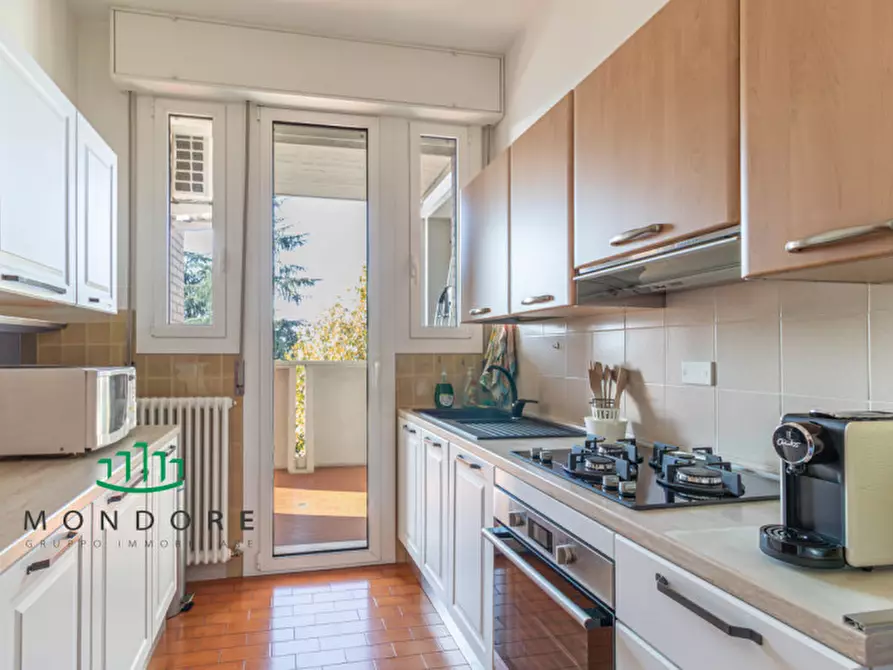 Immagine 10 di Appartamento in vendita  in Via Marco Polo a Bologna