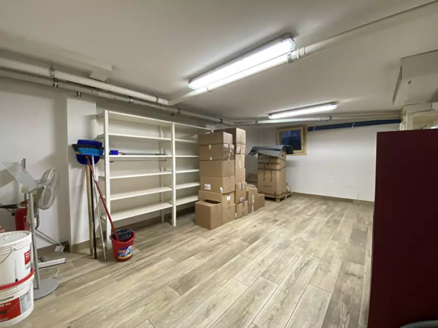 Immagine 8 di Negozio in affitto  in Via Dante Alighieri,7 a Auronzo Di Cadore