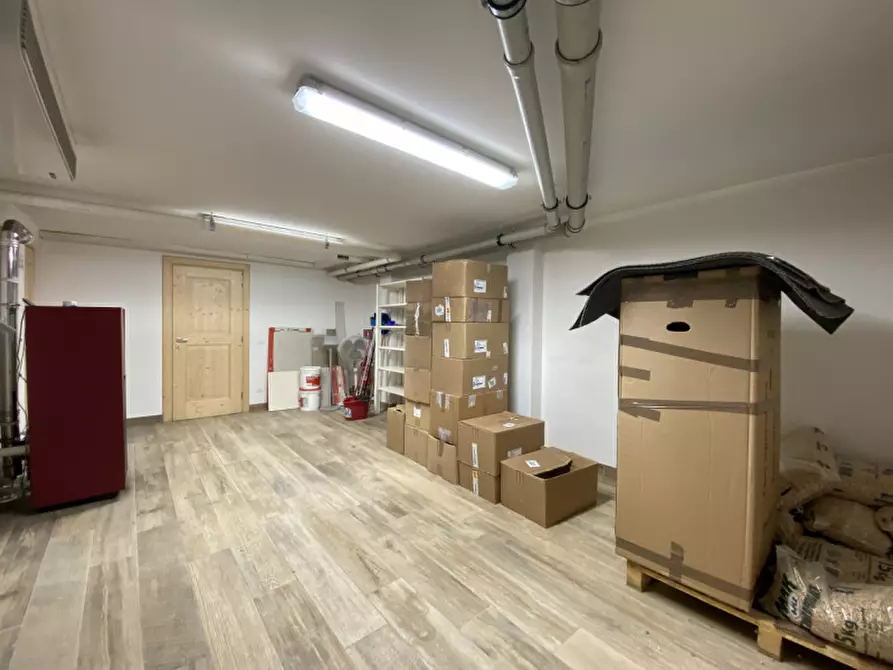 Immagine 9 di Negozio in affitto  in Via Dante Alighieri,7 a Auronzo Di Cadore