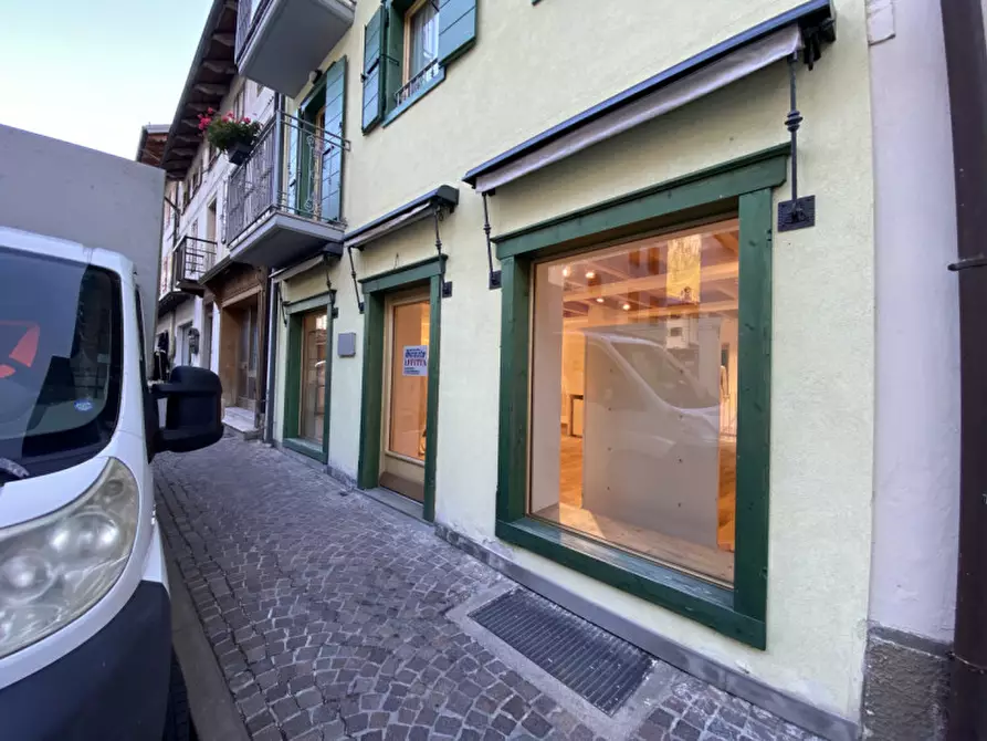Immagine 11 di Negozio in affitto  in Via Dante Alighieri,7 a Auronzo Di Cadore