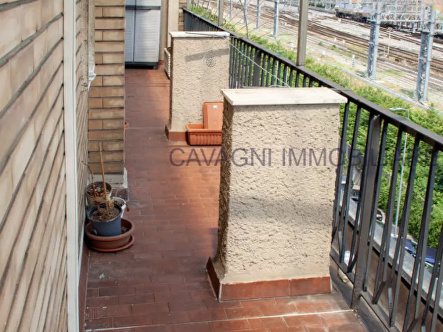 Immagine 2 di Appartamento in vendita  in via olivari a Milano