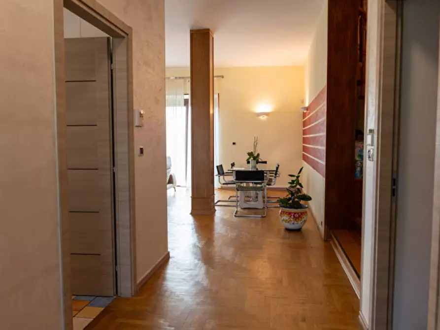 Immagine 10 di Villa in vendita  in VIA CAPRA 20 a Cossombrato