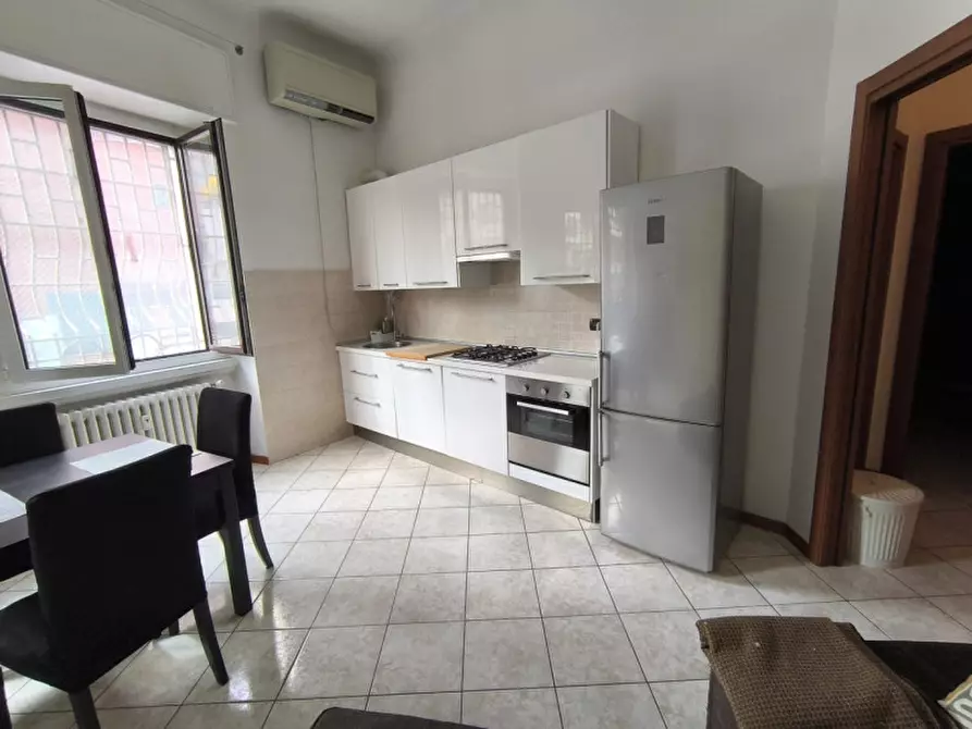 Immagine 2 di Appartamento in affitto  in Via Dolomiti a Milano