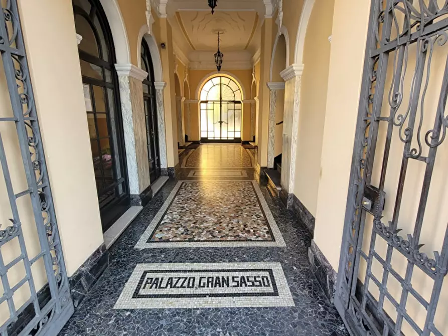 Immagine 5 di Appartamento in vendita  in Viale Abruzzi a Milano