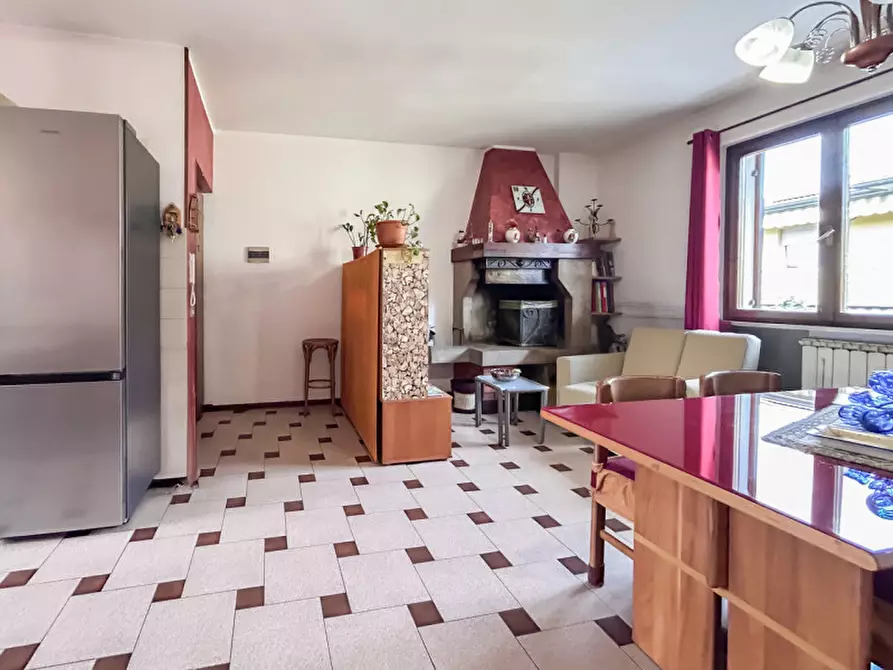 Immagine 3 di Appartamento in vendita  in Via Galileo Galilei a Sant'ambrogio Di Valpolicella