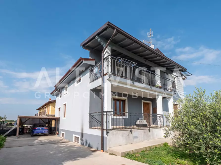 Immagine 2 di Appartamento in vendita  in Via Santa Giustina a Montichiari