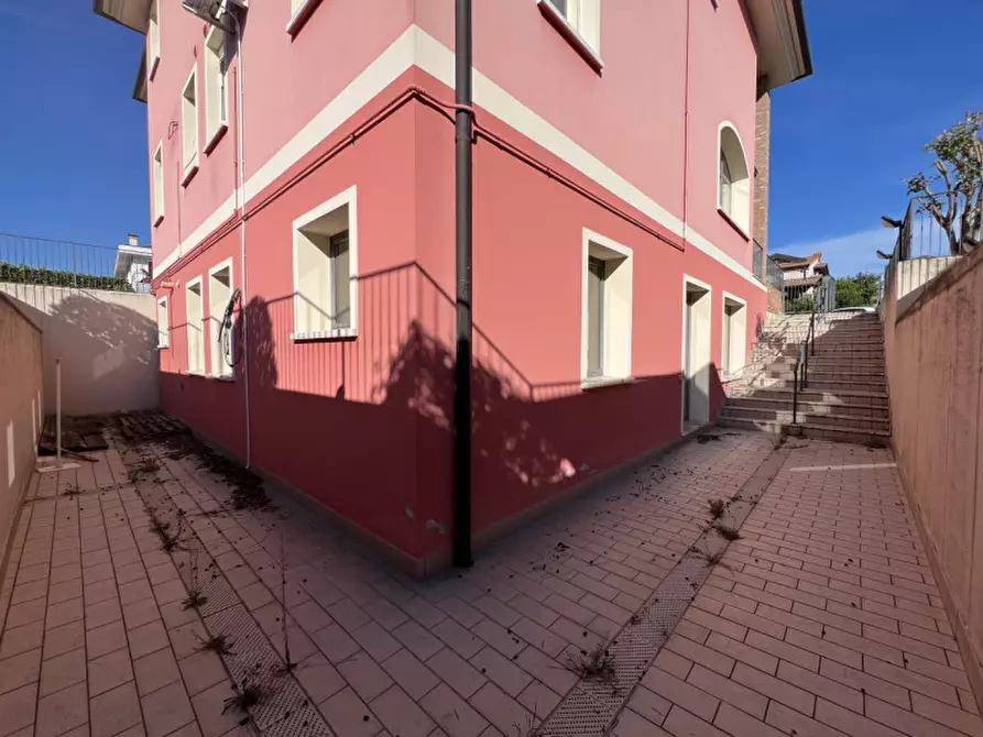 Immagine 7 di Ufficio in vendita  in via Roma, 52 a Due Carrare