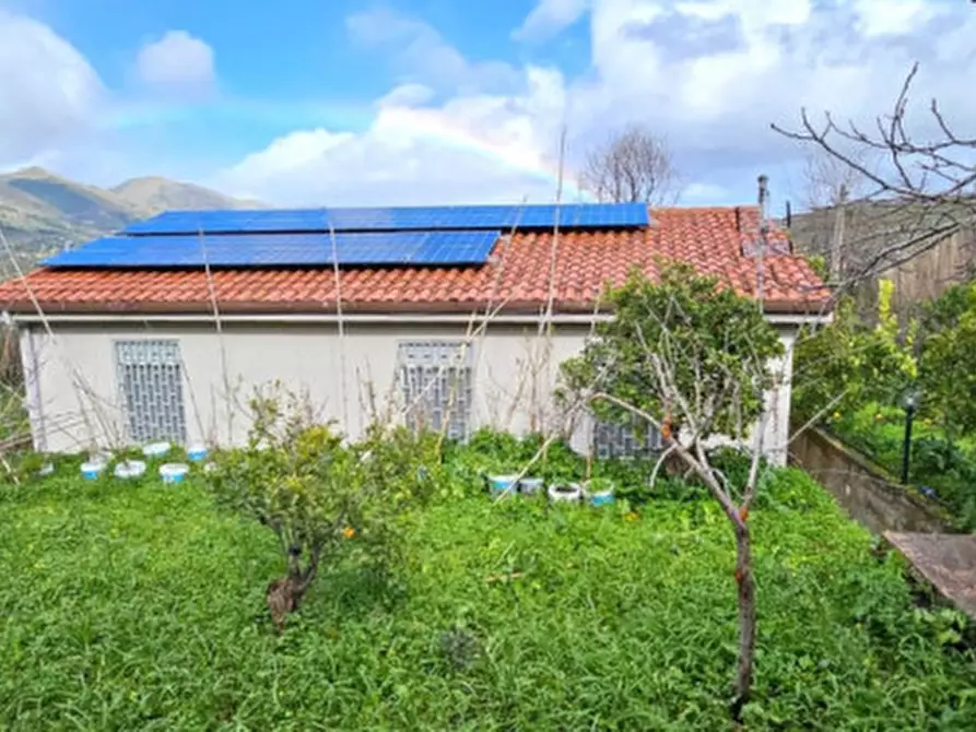 Immagine 1 di Villa in vendita  in Via M 25 a Monreale