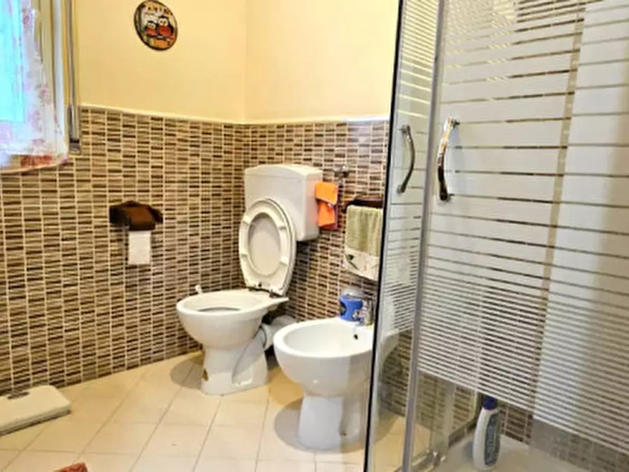 Immagine 17 di Villa in vendita  in Via M 25 a Monreale