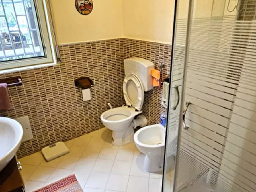 Immagine 18 di Villa in vendita  in Via M 25 a Monreale