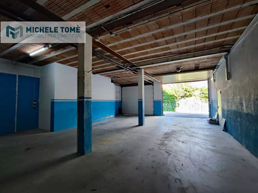 Immagine 11 di Capannone industriale in affitto  in Via Pontara a Dolcè
