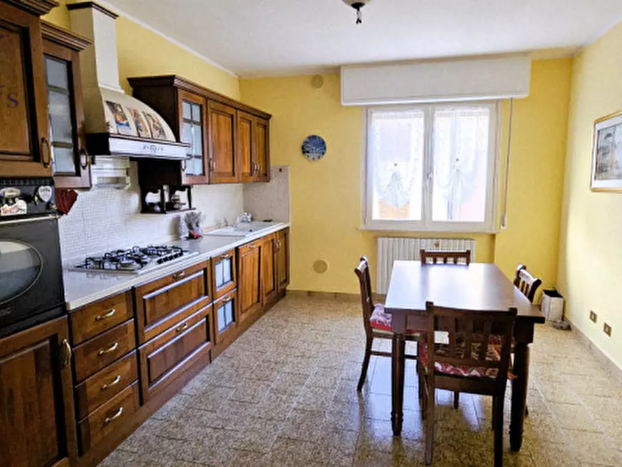 Immagine 21 di Casa bifamiliare in vendita  a Fano