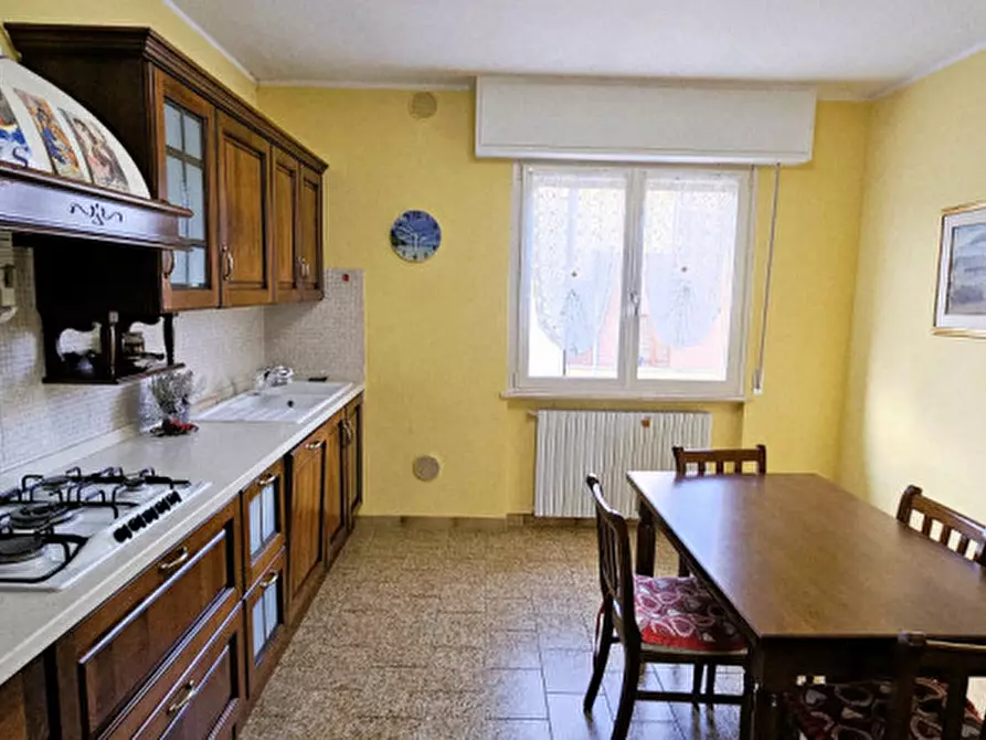 Immagine 27 di Casa bifamiliare in vendita  a Fano