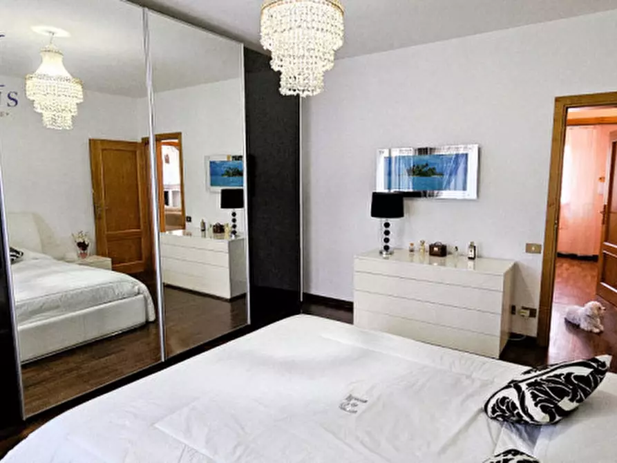 Immagine 36 di Casa bifamiliare in vendita  a Fano