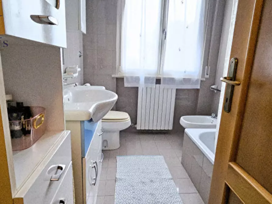 Immagine 42 di Casa bifamiliare in vendita  a Fano