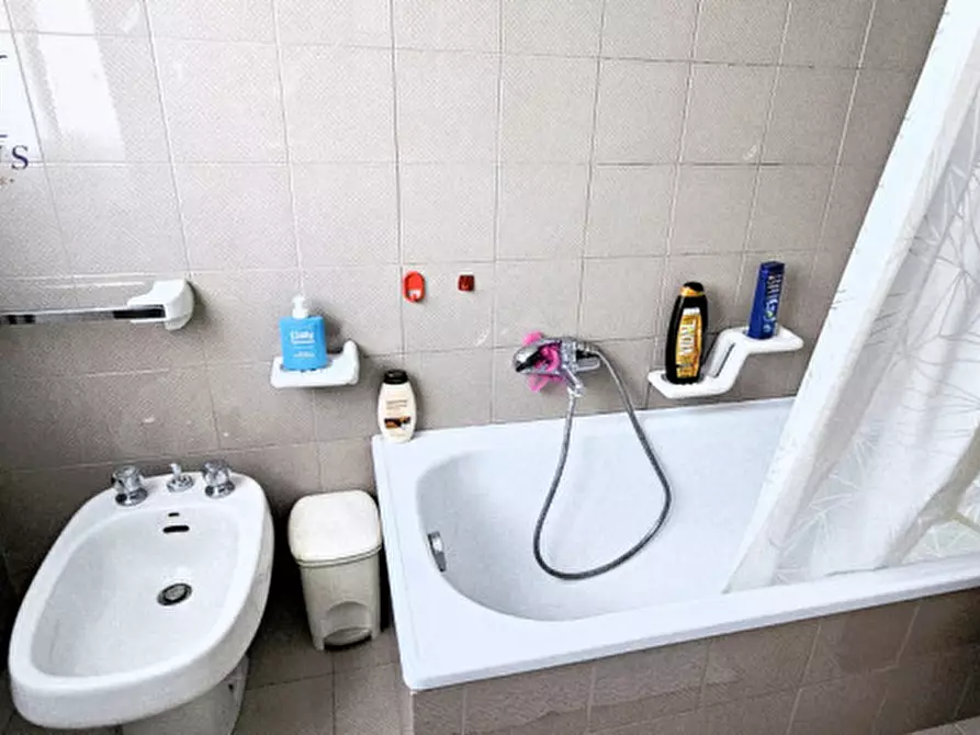 Immagine 45 di Casa bifamiliare in vendita  a Fano