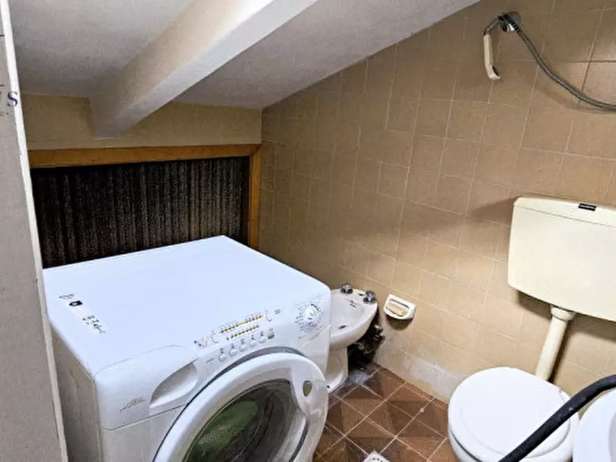 Immagine 57 di Casa bifamiliare in vendita  a Fano