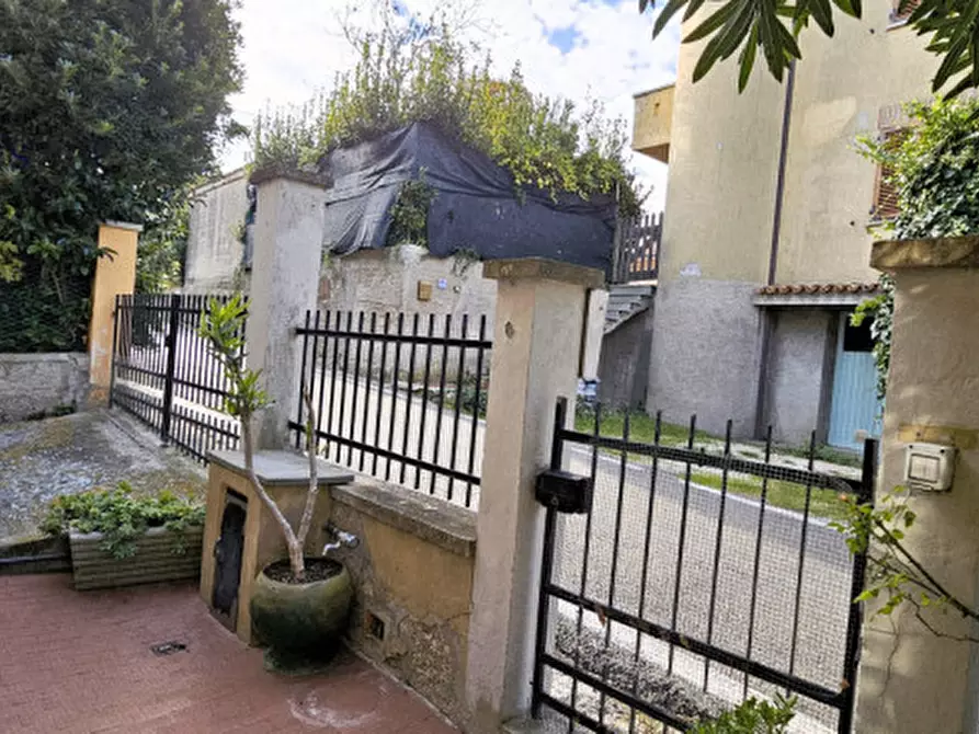 Immagine 67 di Casa bifamiliare in vendita  a Fano