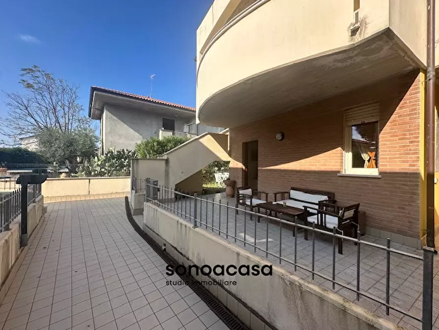 Immagine 16 di Appartamento in vendita  in Strada Nazionale Adriatica Sud, 357 a Fano