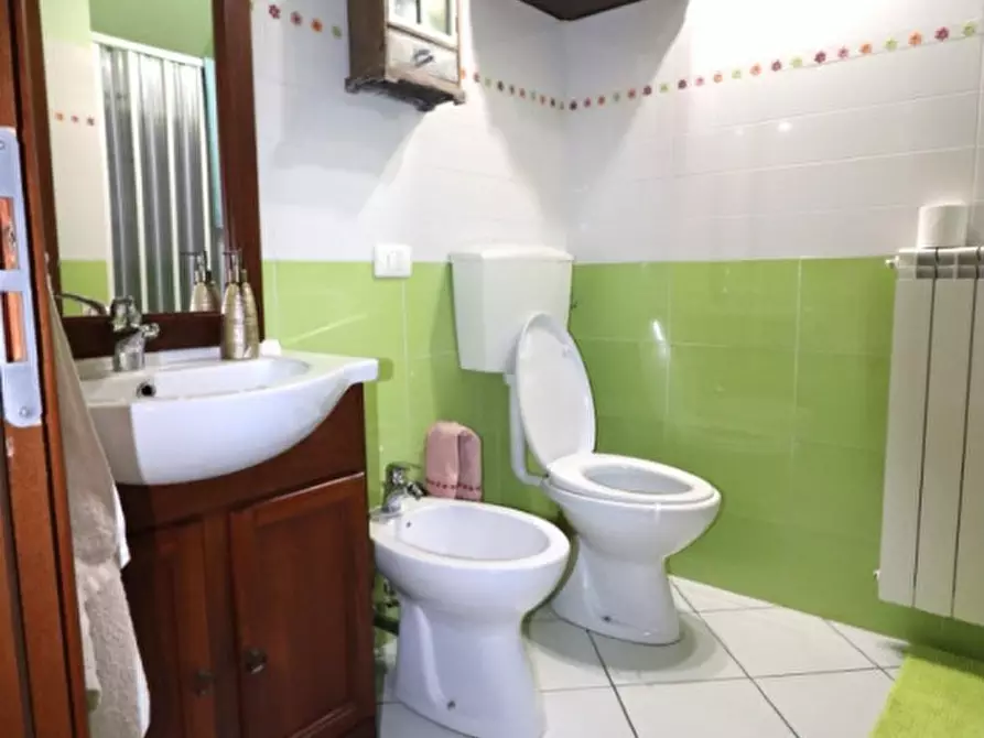 Immagine 14 di Villetta a schiera in vendita  in Via Diga a Cavriglia