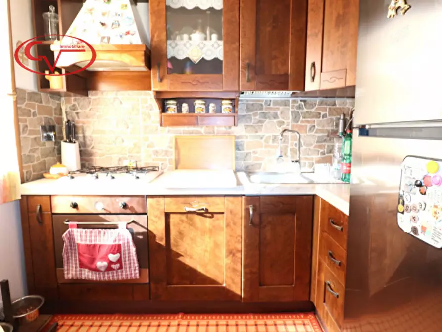 Immagine 27 di Villetta a schiera in vendita  in Via Diga a Cavriglia