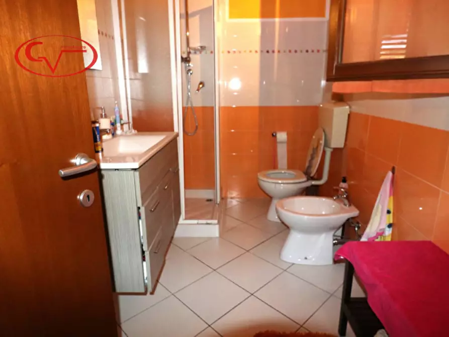 Immagine 41 di Villetta a schiera in vendita  in Via Diga a Cavriglia