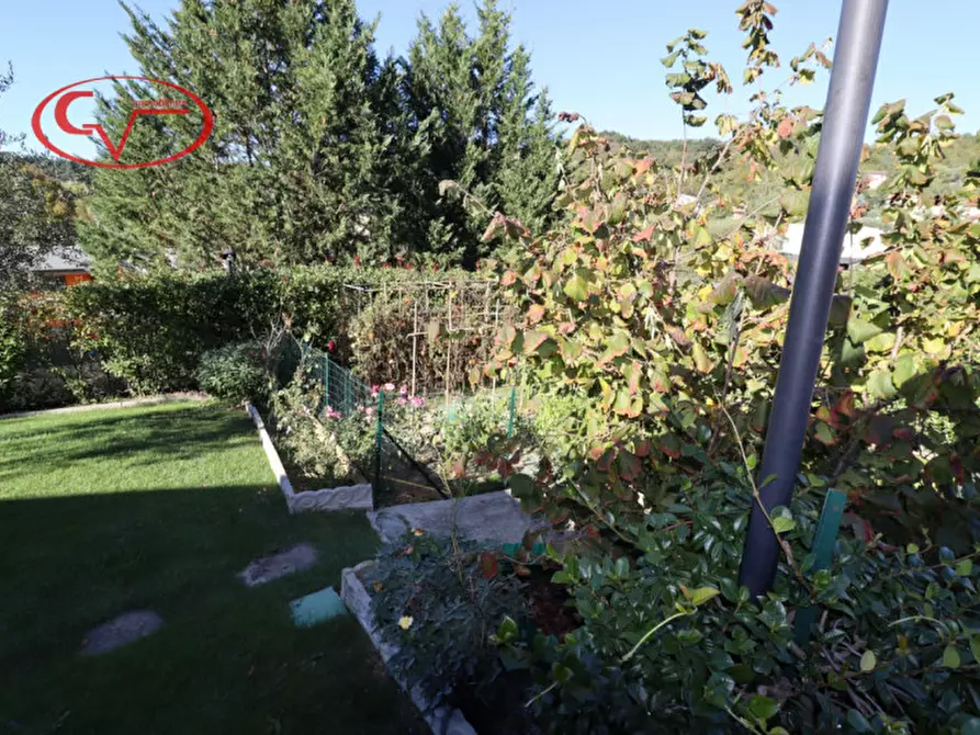 Immagine 52 di Villetta a schiera in vendita  in Via Diga a Cavriglia