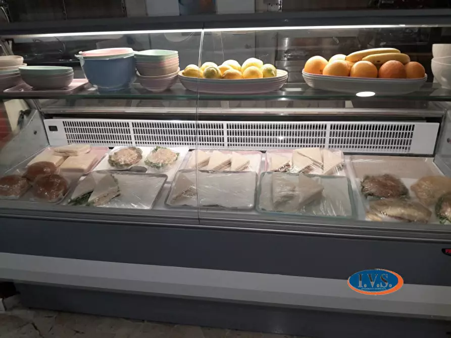 Immagine 9 di Attività commerciale in vendita  in Via Arzignano 9/11 a Vicenza