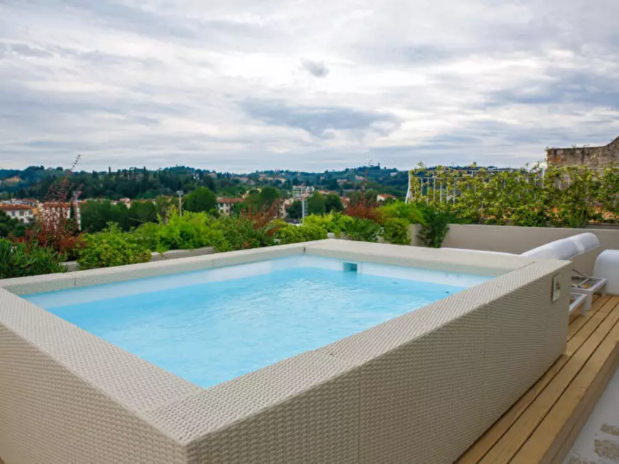 Immagine 5 di Appartamento in vendita  in LUNGARNO COLOMBO a Firenze