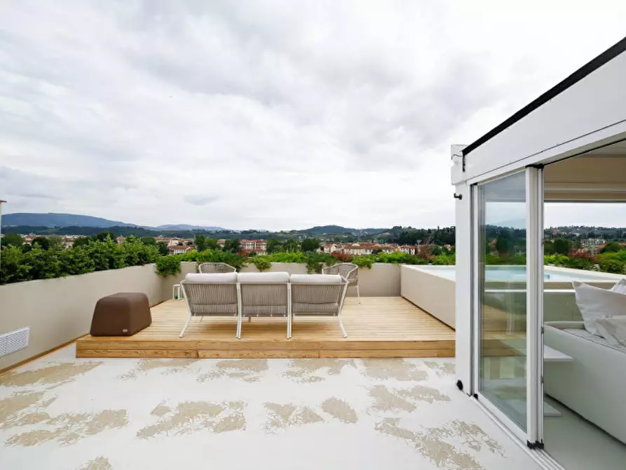 Immagine 25 di Appartamento in vendita  in LUNGARNO COLOMBO a Firenze