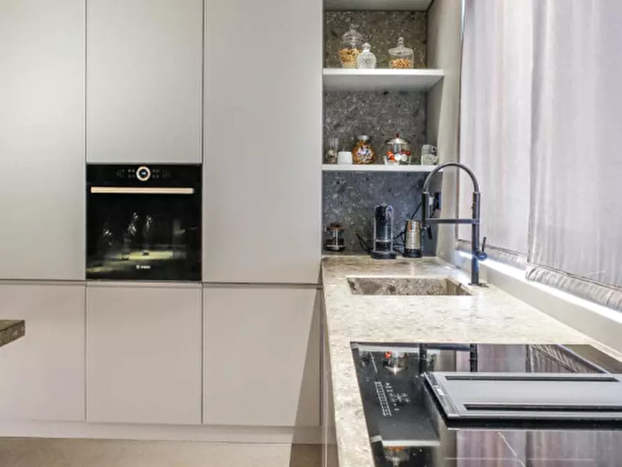 Immagine 32 di Appartamento in vendita  in LUNGARNO COLOMBO a Firenze