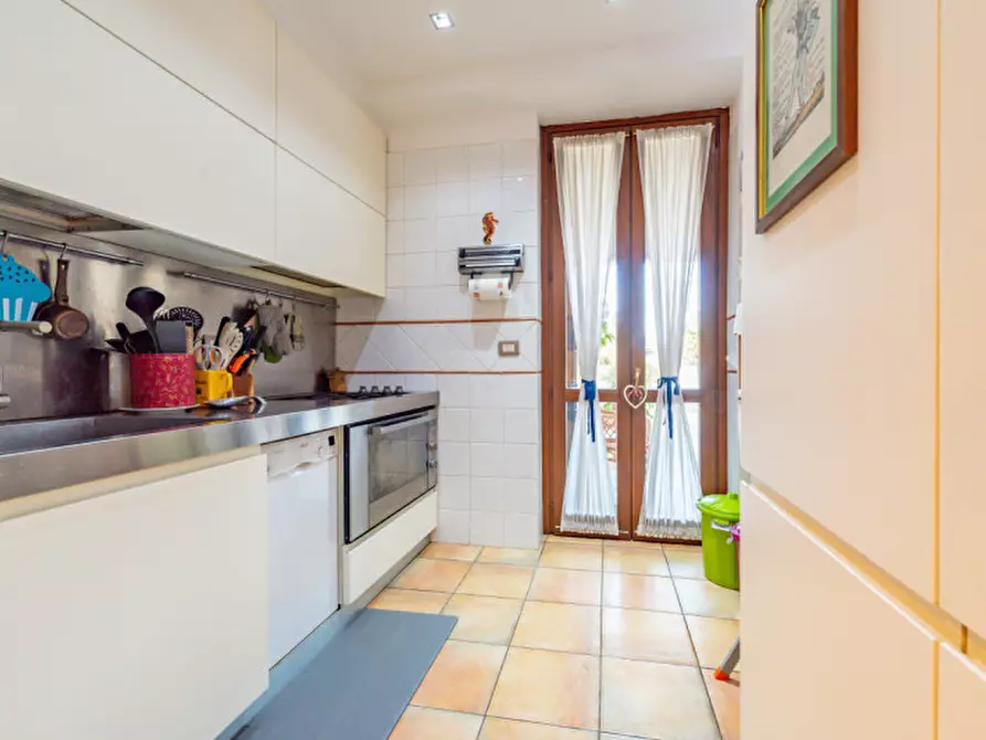 Immagine 9 di Villa in vendita  in VIA AURELIO MILLOS 140 a Roma