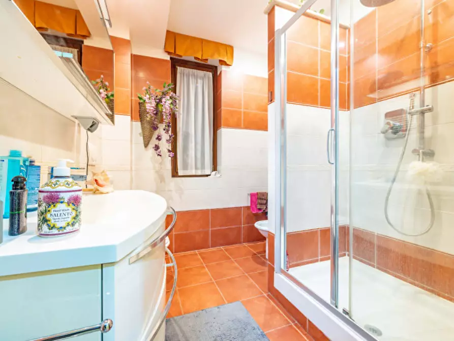 Immagine 19 di Villa in vendita  in VIA AURELIO MILLOS 140 a Roma