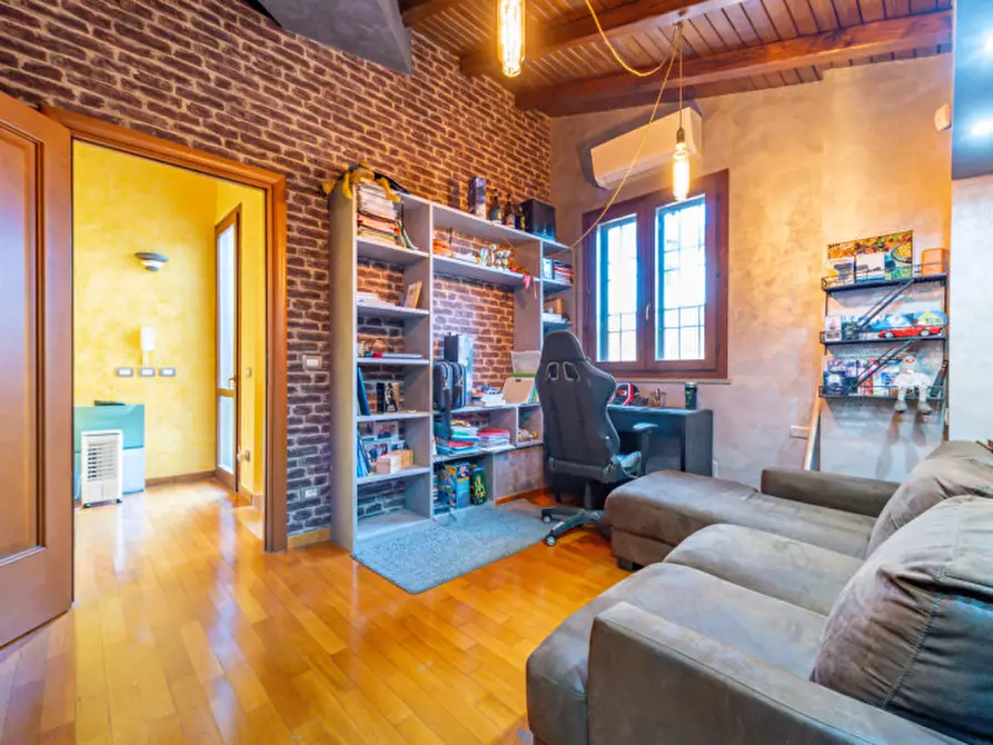 Immagine 23 di Villa in vendita  in VIA AURELIO MILLOS 140 a Roma