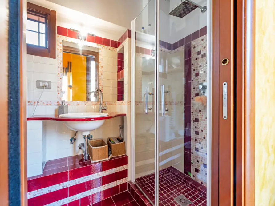 Immagine 25 di Villa in vendita  in VIA AURELIO MILLOS 140 a Roma